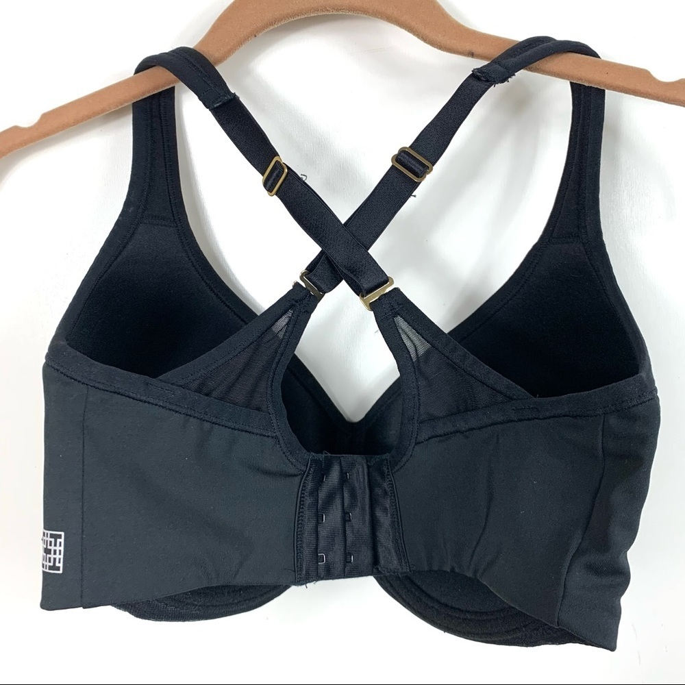 Natori Zen Contour Convertible Sport Bra Black Size 32G - Picture 4 of 11